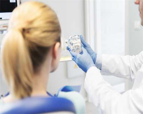 南京试管助孕：解析早孕试纸“一深一浅”的可能原因与备孕策略